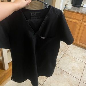 FIGS SCRUBS SIZE LARGE